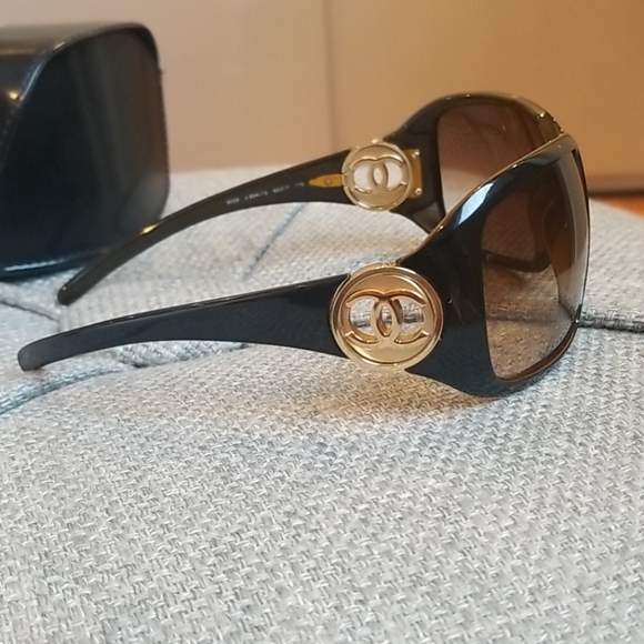 Authentic Chanel wrap sunglasses main image 7